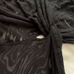 Lululemon Crescent Tee *Veil - Black - Size 8